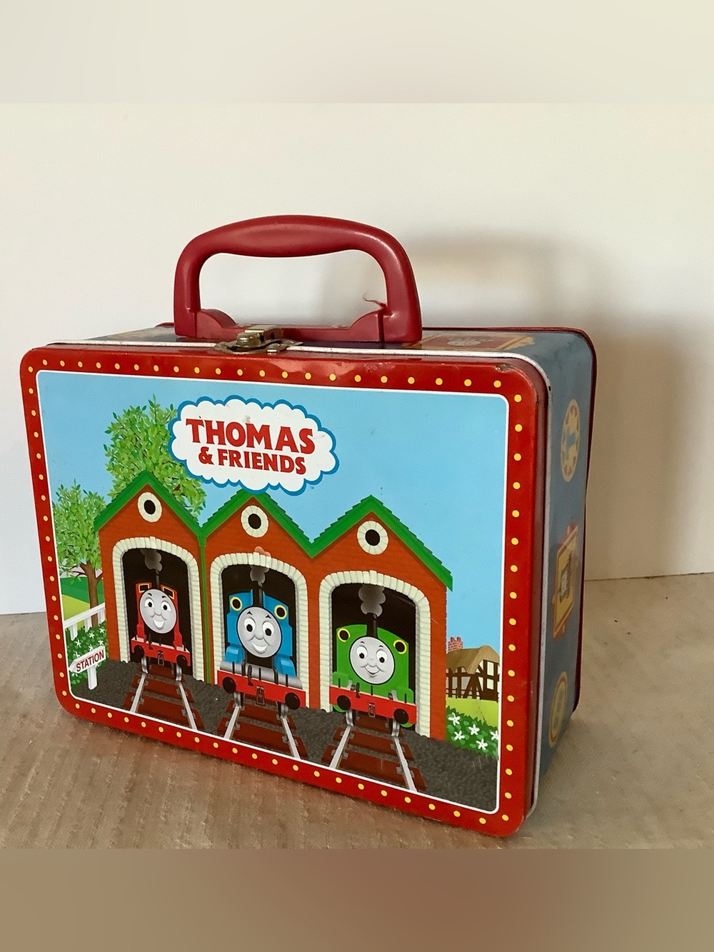 Vintage 2001 Thomas & Friends Metal Lunchbox Schylling Tin